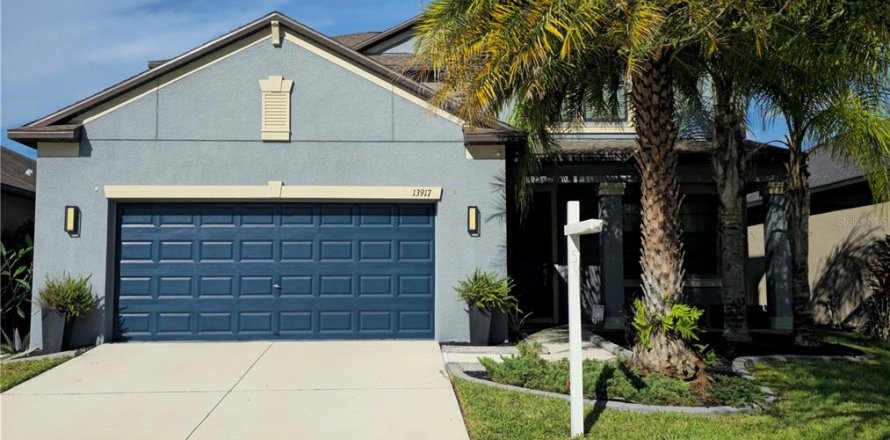 House in Riverview, Florida 4 bedrooms, 237.37 sq.m. № 2393714