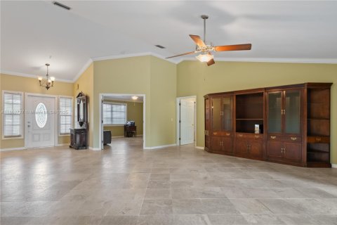 House in Homestead, Florida 5 bedrooms, 377.74 sq.m. № 1875600 - photo 18