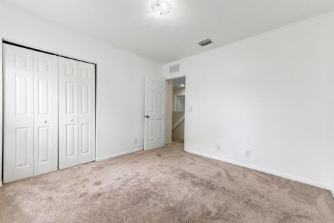 House in West Palm Beach, Florida 5 bedrooms, 208.1 sq.m. № 2176221 - photo 27