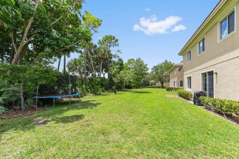 House in West Palm Beach, Florida 5 bedrooms, 208.1 sq.m. № 2176221 - photo 30