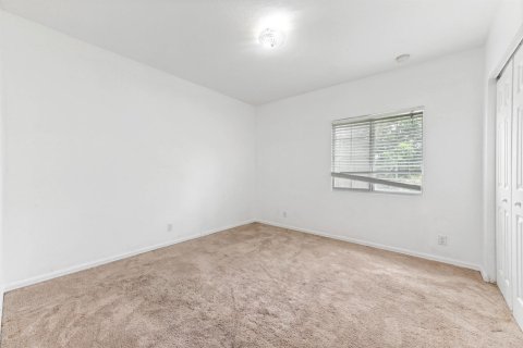 House in West Palm Beach, Florida 5 bedrooms, 208.1 sq.m. № 2176221 - photo 26