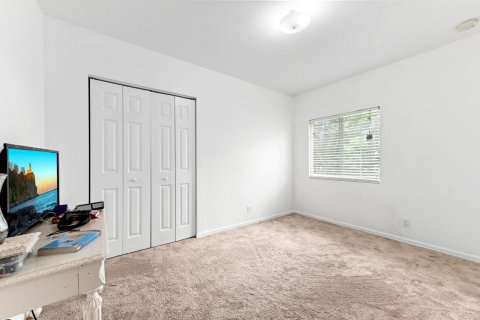 House in West Palm Beach, Florida 5 bedrooms, 208.1 sq.m. № 2176221 - photo 17