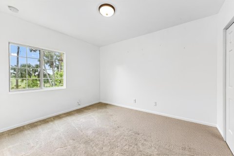 House in West Palm Beach, Florida 5 bedrooms, 208.1 sq.m. № 2176221 - photo 18