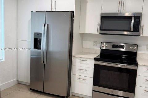 Adosado en venta en Homestead, Florida, 4 dormitorios, 129.88 m2 № 2085716 - foto 4