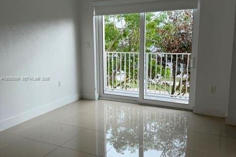Adosado en venta en Homestead, Florida, 4 dormitorios, 129.88 m2 № 2085716 - foto 8