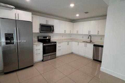 Adosado en venta en Homestead, Florida, 4 dormitorios, 129.88 m2 № 2085716 - foto 2