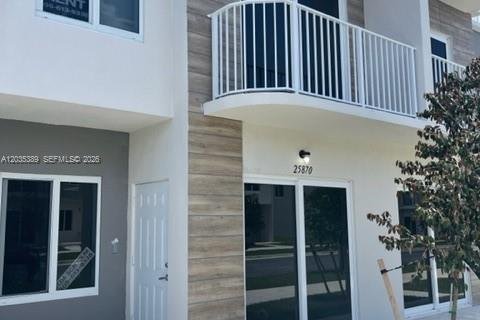 Adosado en Homestead, Florida 4 dormitorios, 129.88 m2 № 2085716