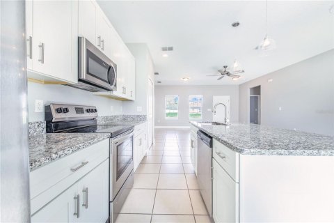 Casa en venta en Kissimmee, Florida, 4 dormitorios, 144.93 m2 № 1876218 - foto 6