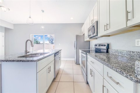 Casa en venta en Kissimmee, Florida, 4 dormitorios, 144.93 m2 № 1876218 - foto 7