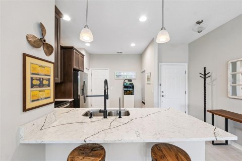 Townhouse in Wesley Chapel, Florida 2 bedrooms, 145.95 sq.m. № 1835865 - photo 7