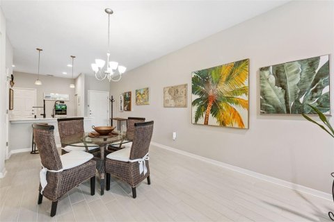 Townhouse in Wesley Chapel, Florida 2 bedrooms, 145.95 sq.m. № 1835865 - photo 11