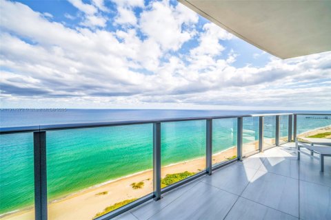 Condo in Pompano Beach, Florida, 3 bedrooms  № 1974131 - photo 16