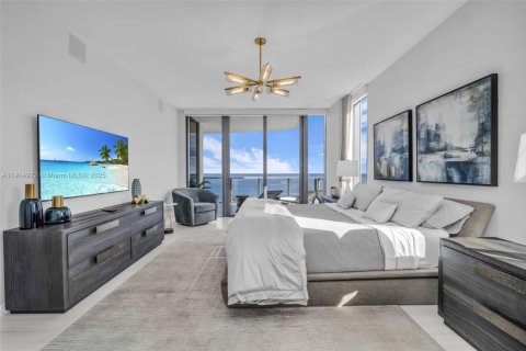 Condo in Pompano Beach, Florida, 3 bedrooms  № 1974131 - photo 17