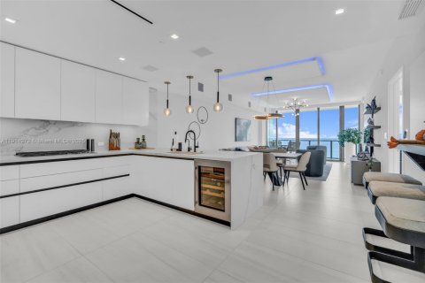 Condo in Pompano Beach, Florida, 3 bedrooms  № 1974131 - photo 24