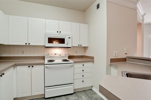 Copropriété à louer à Sarasota, Floride: 3 chambres, 127.83 m2 № 2415147 - photo 3