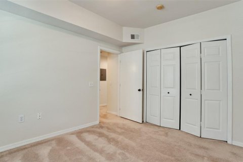 Copropriété à louer à Sarasota, Floride: 3 chambres, 127.83 m2 № 2415147 - photo 7