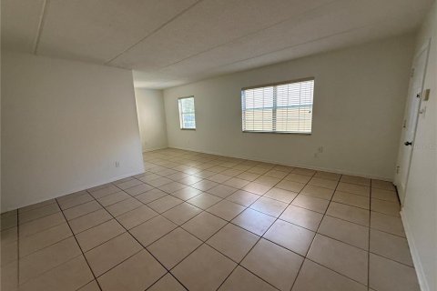 Condo in Tampa, Florida, 2 bedrooms № 2104979 - photo 4