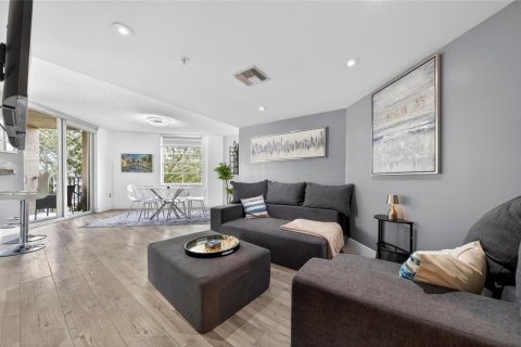 Condo in Fort Lauderdale, Florida, 2 bedrooms  № 2240937 - photo 5
