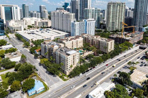 Condo in Fort Lauderdale, Florida, 2 bedrooms  № 2240937 - photo 26