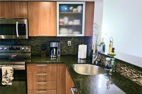Condo in Davie, Florida, 2 bedrooms  № 1991248 - photo 8