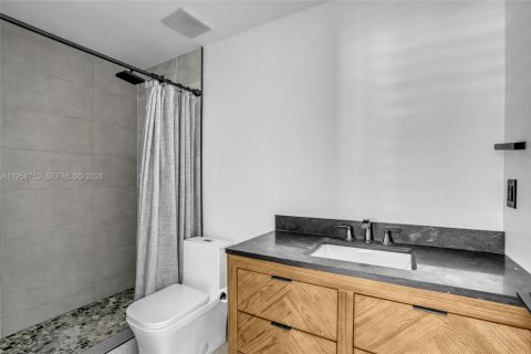 Townhouse in Weston, Florida 2 bedrooms, 105.07 sq.m. № 2017774 - photo 20