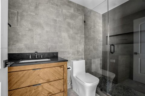 Townhouse in Weston, Florida 2 bedrooms, 105.07 sq.m. № 2017774 - photo 16