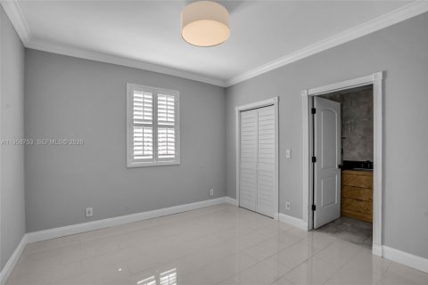 Townhouse in Weston, Florida 2 bedrooms, 105.07 sq.m. № 2017774 - photo 14