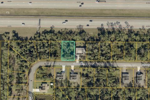 Terreno en venta en North Port, Florida № 2235221 - foto 2