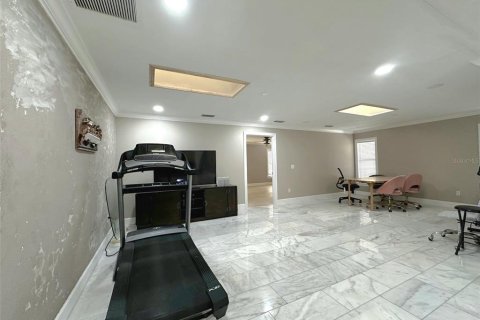 House in Windermere, Florida 4 bedrooms, 244.89 sq.m. № 1658615 - photo 30