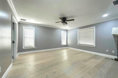 House in Windermere, Florida 4 bedrooms, 244.89 sq.m. № 1658615 - photo 18