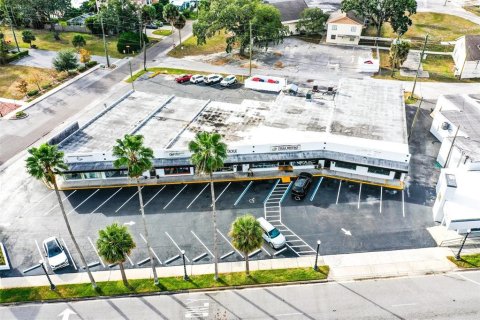 Propiedad comercial en venta en New Port Richey, Florida № 2125531 - foto 25
