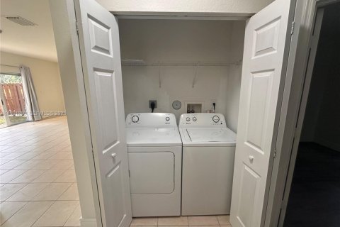 Copropriété à louer à Homestead, Floride: 3 chambres, 98.66 m2 № 1952369 - photo 23