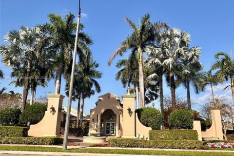 Снять в аренду кондоминиум в Хомстед, Флорида 3 спальни, 98.66м2, № 1952369 - фото 19