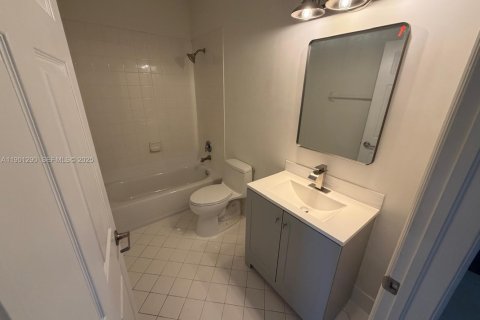 Copropriété à louer à Homestead, Floride: 3 chambres, 98.66 m2 № 1952369 - photo 28