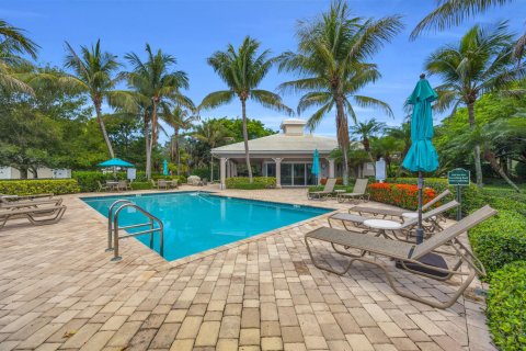 Immobilier commercial à vendre à Palm Beach Gardens, Floride № 2185097 - photo 17