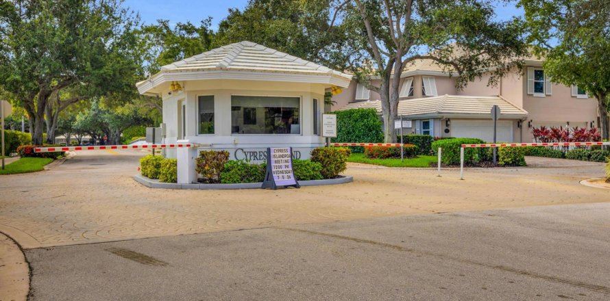 Immobilier commercial à Palm Beach Gardens, Floride № 2185097