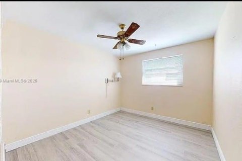 House in South Daytona, Florida 3 bedrooms, 140.93 sq.m. № 1868548 - photo 24