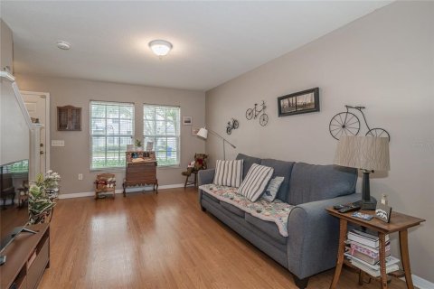 Touwnhouse à vendre à Valrico, Floride: 2 chambres, 122.17 m2 № 1903665 - photo 5