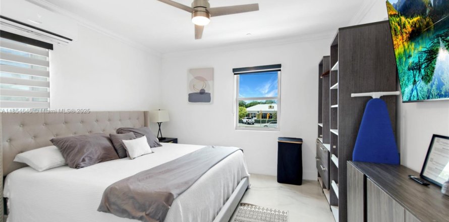 Appartement à Tavernier, Floride 2 chambres, 815.12 m2 № 1872542