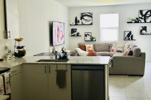 Купить таунхаус в Хомстед, Флорида 3 спальни, 159.98м2, № 1768784 - фото 15
