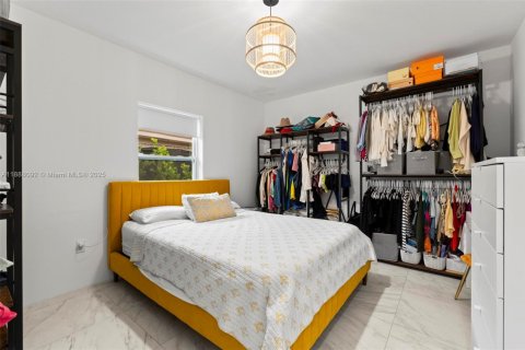 Villa ou maison à vendre à Miami, Floride: 3 chambres, 122.26 m2 № 1942231 - photo 18