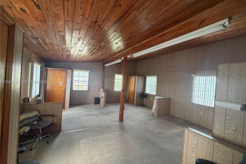 Villa ou maison à vendre à Miami, Floride: 5 chambres, 211.82 m2 № 2071801 - photo 8