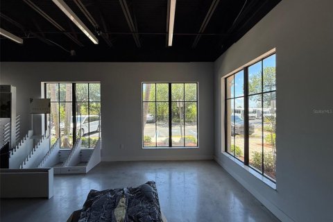 Immobilier commercial à louer à North Port, Floride: 136.29 m2 № 2102917 - photo 10