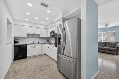Casa en venta en Tampa, Florida, 3 dormitorios, 106.09 m2 № 1885163 - foto 13