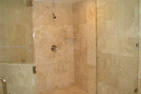 Copropriété à louer à Hallandale Beach, Floride: 2 chambres, 132.39 m2 № 2325724 - photo 10