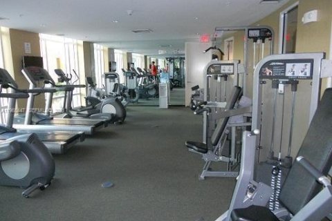 Copropriété à louer à Hallandale Beach, Floride: 2 chambres, 132.39 m2 № 2325724 - photo 16