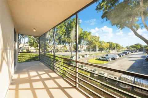 Condominio en venta en Coral Springs, Florida, 2 dormitorios, 89 m2 № 1982562 - foto 14