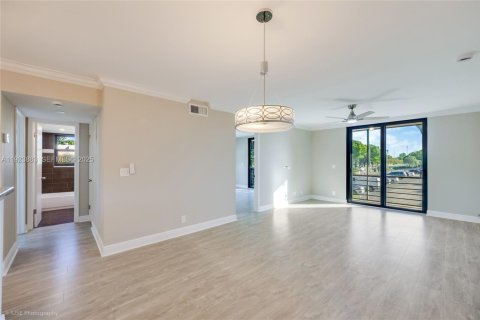 Condominio en venta en Coral Springs, Florida, 2 dormitorios, 89 m2 № 1982562 - foto 8
