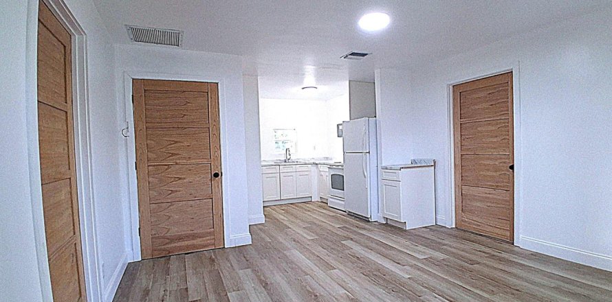 Villa ou maison à West Palm Beach, Floride 3 chambres, 73.21 m2 № 2243884