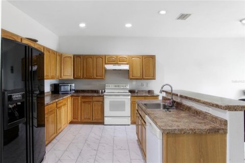 Duplex in Orlando, Florida 7 bedrooms, 353.96 sq.m. № 1804949 - photo 29